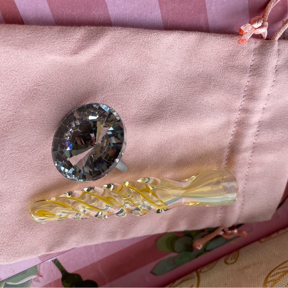 When A Woman Smokes Kit 💨 - Picture 8 of 14